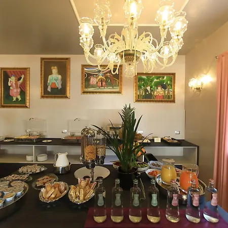 圣马可酒店 佩斯基耶拉德加达